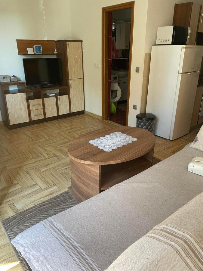 Apartman Edi 닌 외부 사진